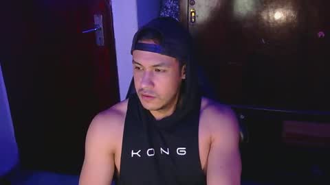      online show from 03-06-25, 03:02