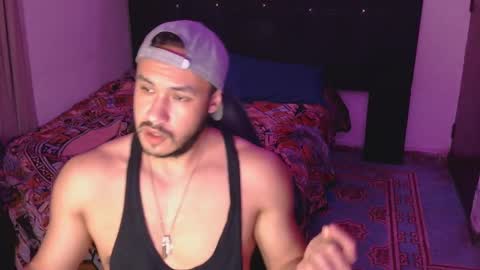      online show from 10-05-25, 06:23