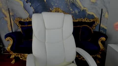 Snapshot of cassandragood chatting on 02-07-25, 07:29 Lena online show from 02-07-25, 07:29