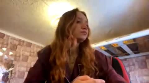 Snapshot of cassandrakolehmainen chatting on 03-02-26, 04:14 Scarlett online show from 03-02-26, 04:14