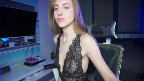 Seductress Cassia  FINDOM AND SADISM  NO NUDE online show from 10-10-25, 04:39