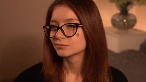 Snapshot of cassie130505 chatting on 02-11-26, 04:45 Cassie online show from 02-11-26, 04:45