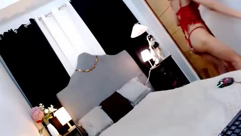 CASSIE online show from 11-08-25, 07:01