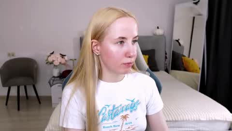 Cassie online show from 10-25-25, 09:53