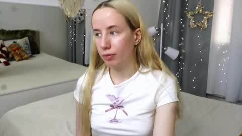 Cassie online show from 12-15-25, 08:57