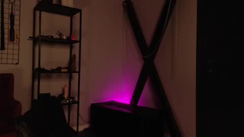 assie online show from 09-26-25, 06:28