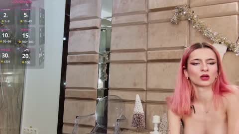 Cassie online show from 12-15-24, 07:53