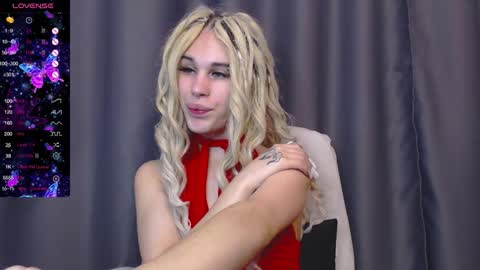 Snapshot of cassiemich chatting on 12-29-24, 12:23 Cassie online show from 12-29-24, 12:23