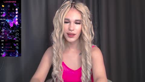 Snapshot of cassiemich chatting on 01-04-25, 01:10 Cassie online show from 01-04-25, 01:10