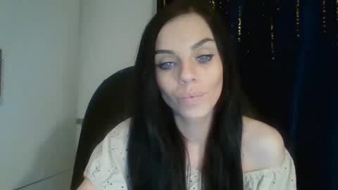 Cassie online show from 10-30-25, 08:42