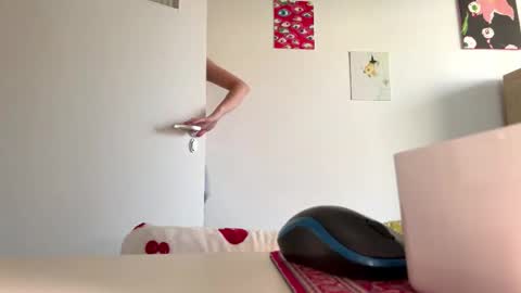 Snapshot of cassijent chatting on 03-01-26, 08:05 Olivia online show from 03-01-26, 08:05