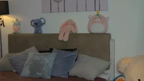 Snapshot of casskiera chatting on 11-17-25, 05:57 Kierie online show from 11-17-25, 05:57