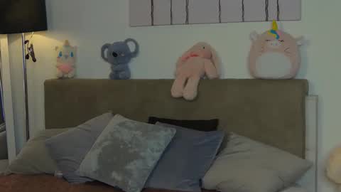 Snapshot of casskiera chatting on 11-19-25, 06:13 Kierie online show from 11-19-25, 06:13