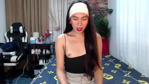 Snapshot of cassydeluxe chatting on 10-17-25, 01:20 Cassy online show from 10-17-25, 01:20