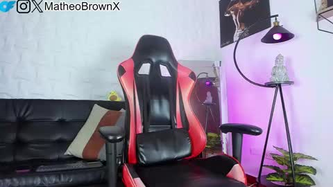 Matheo Brown online show from 09-30-25, 04:06