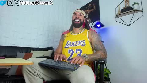 Matheo Brown online show from 10-15-25, 06:52