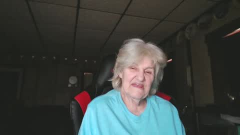 cat online show from 12-26-24, 06:33