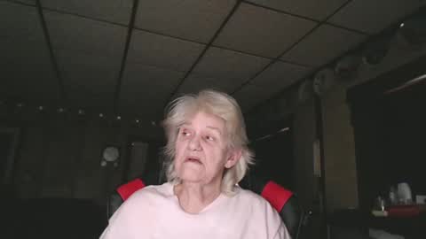 cat online show from 12-28-24, 08:15