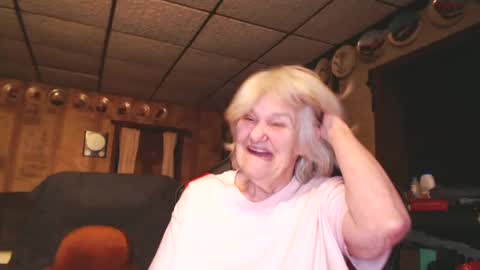 cat online show from 12-30-24, 09:40