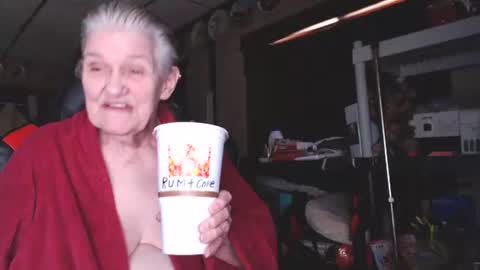 cat online show from 02-02-25, 05:48