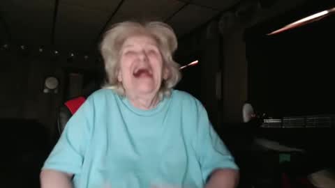 cat online show from 02-18-25, 04:26