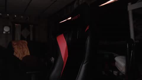 cat online show from 03-07-25, 03:49