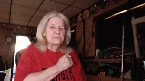 cat online show from 09-12-25, 04:51