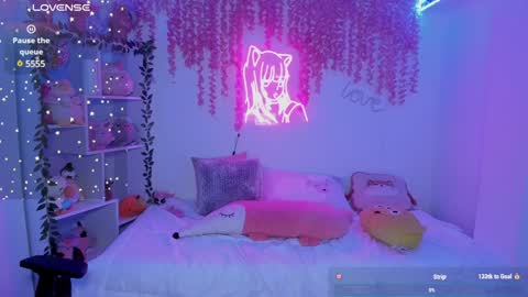 Lorena Saenz online show from 12-18-24, 06:46