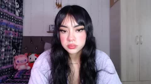 Mila online show from 09-15-25, 01:27