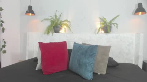 cata_gil1 online show from 11-08-25, 05:56