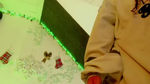 Cata green model independient online show from 12-13-24, 11:28