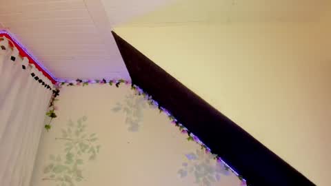 Cata green model independient online show from 01-14-25, 12:11