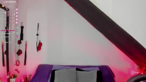 Cata green model independient online show from 03-11-25, 12:44