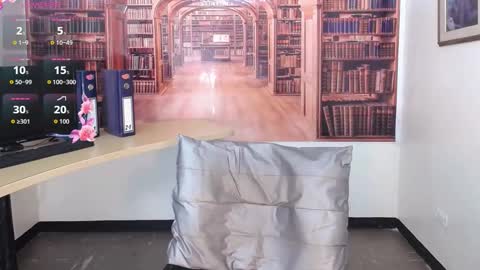 Queen Catalella online show from 12-16-25, 03:22