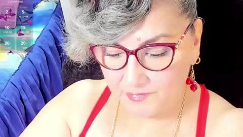 Snapshot of cataleya_mom_ chatting on 11-15-25, 02:20 cataleya online show from 11-15-25, 02:20