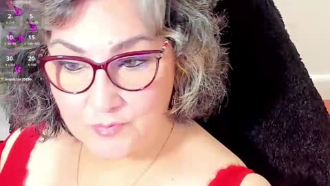 Snapshot of cataleya_mom_ chatting on 11-21-25, 03:27 cataleya online show from 11-21-25, 03:27