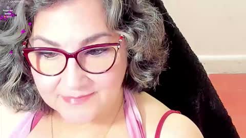 Snapshot of cataleya_mom_ chatting on 11-27-25, 04:03 cataleya online show from 11-27-25, 04:03
