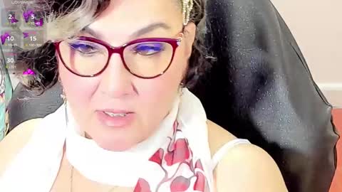 Snapshot of cataleya_mom_ chatting on 02-18-26, 02:51 cataleya online show from 02-18-26, 02:51