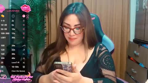 catalina3772516 online show from 12-20-25, 02:51