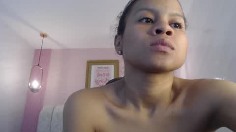 Snapshot of catalina5_s chatting on 01-15-26, 01:10 Catalina online show from 01-15-26, 01:10