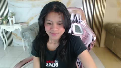 Snapshot of catalina5_s chatting on 02-02-26, 12:59 Catalina online show from 02-02-26, 12:59