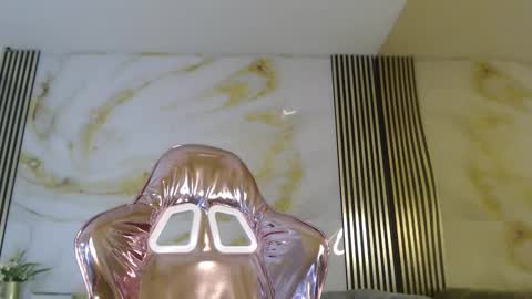 Snapshot of catalina5_s chatting on 02-19-26, 01:56 Catalina online show from 02-19-26, 01:56