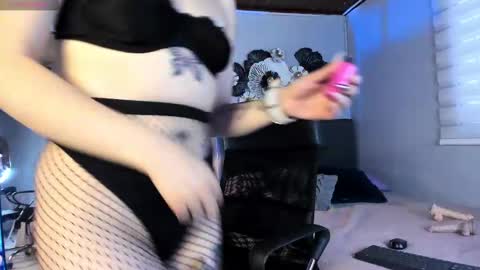 Snapshot of catalina_erotic chatting on 02-24-25, 11:54 Catalina online show from 02-24-25, 11:54