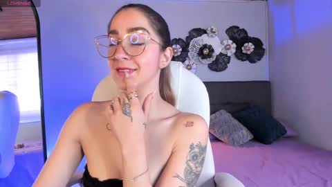 Snapshot of catalina_erotic chatting on 03-08-25, 03:24 Catalina online show from 03-08-25, 03:24