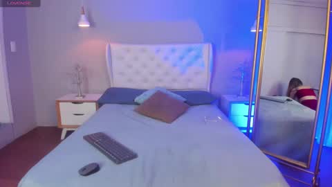 Snapshot of catalina_erotic chatting on 03-11-25, 12:17 Catalina online show from 03-11-25, 12:17