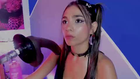 catalina_whore1 online show from 09-20-25, 10:00