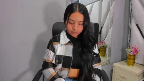 Snapshot of catalinanaugthy chatting on 02-22-25, 02:28 CATA. online show from 02-22-25, 02:28