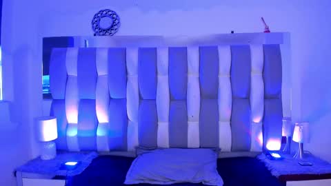 Snapshot of catarsiss_moon chatting on 12-02-24, 03:47 Cat online show from 12-02-24, 03:47