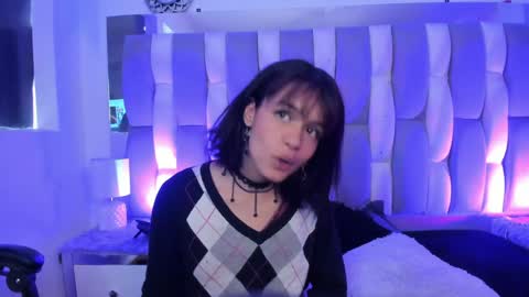 Snapshot of catarsiss_moon chatting on 12-12-24, 03:37 Cat online show from 12-12-24, 03:37