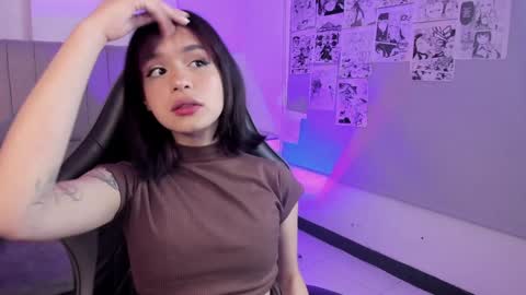 Snapshot of catarsiss_moon chatting on 01-04-25, 08:05 Cat online show from 01-04-25, 08:05